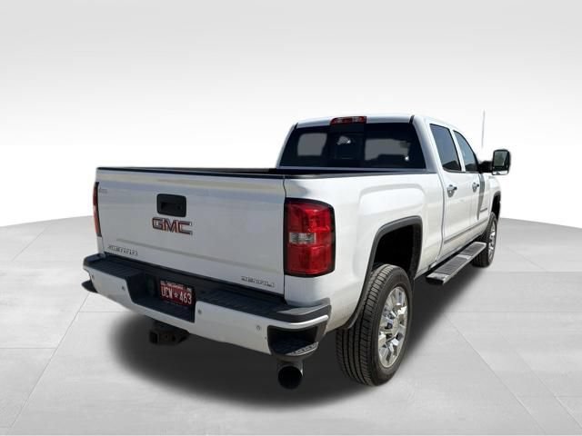 Used 2016 GMC Sierra 2500 Denali w/ Duramax Plus Package AWD/4WD image 3