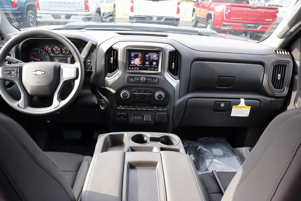 New 2025 Chevrolet Silverado 2500 Custom w/ Custom Value Package image 15