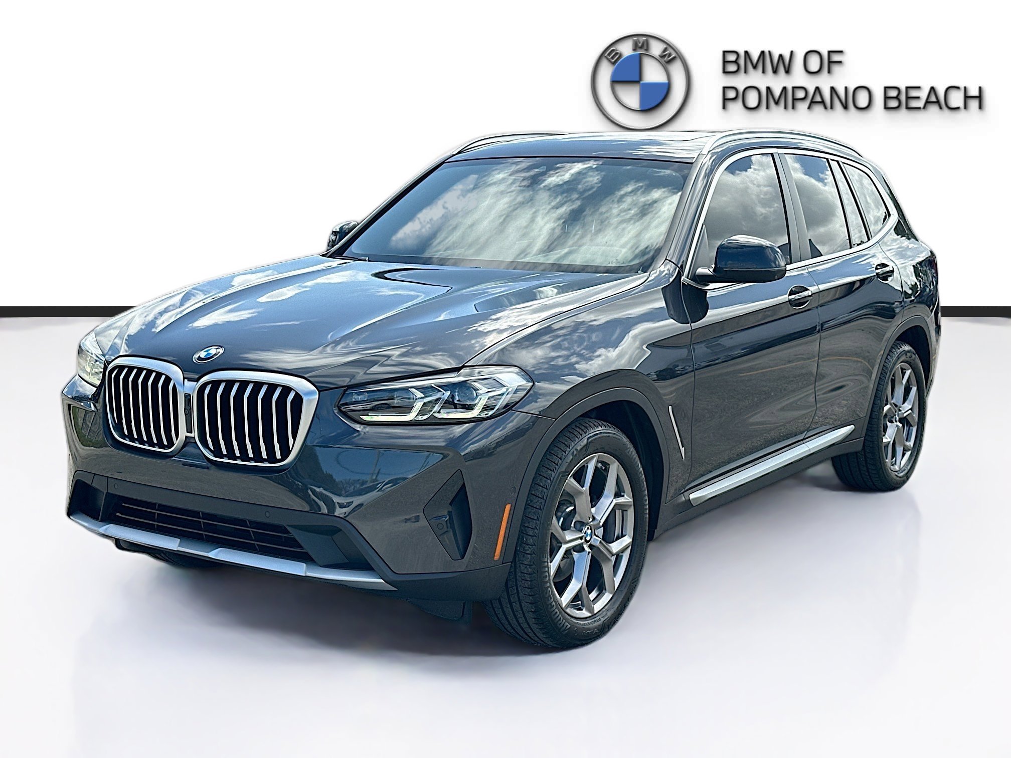 Used 2023 BMW X3 sDrive30i w/ Convenience Package w/ZPA image 3