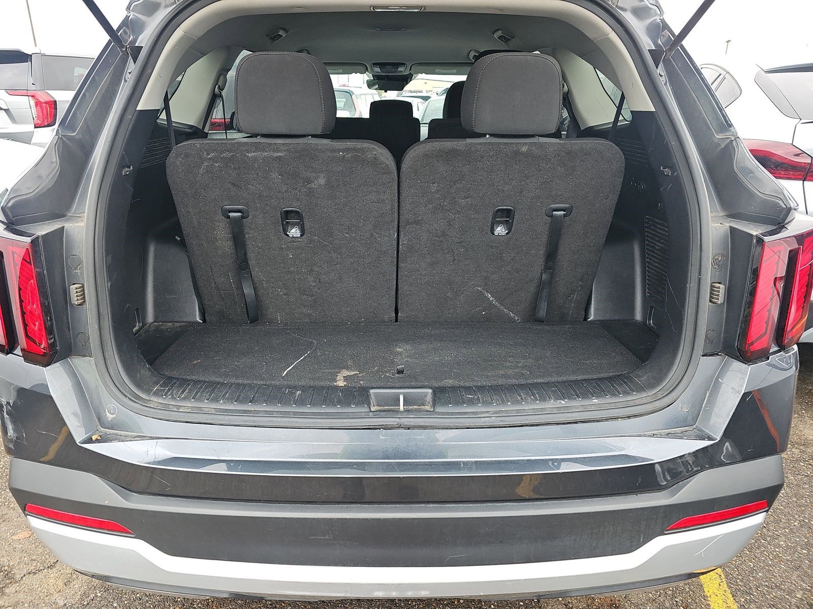 Used 2024 Kia Sorento LX image 14