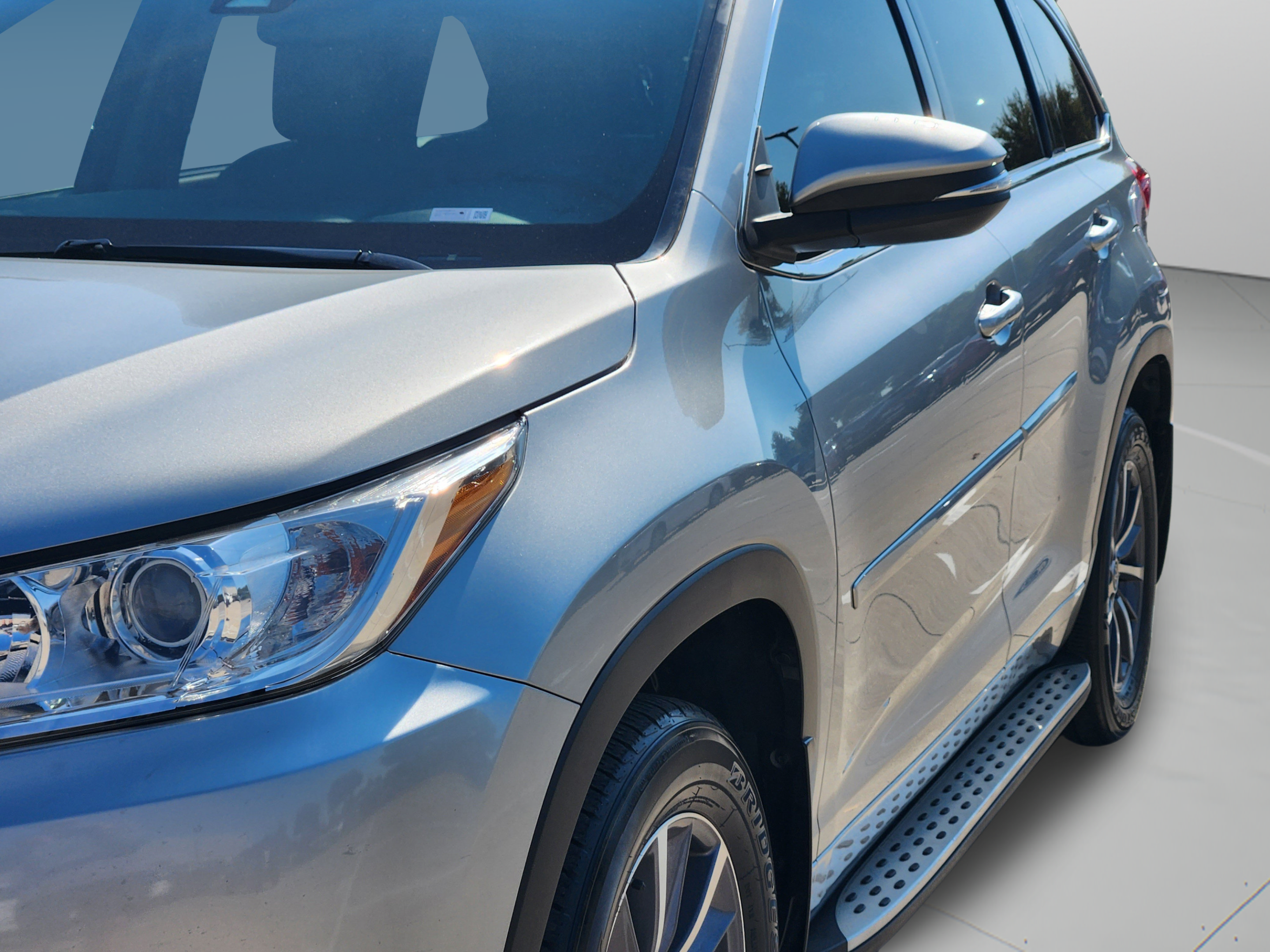 Used 2017 Toyota Highlander XLE AWD/4WD image 39