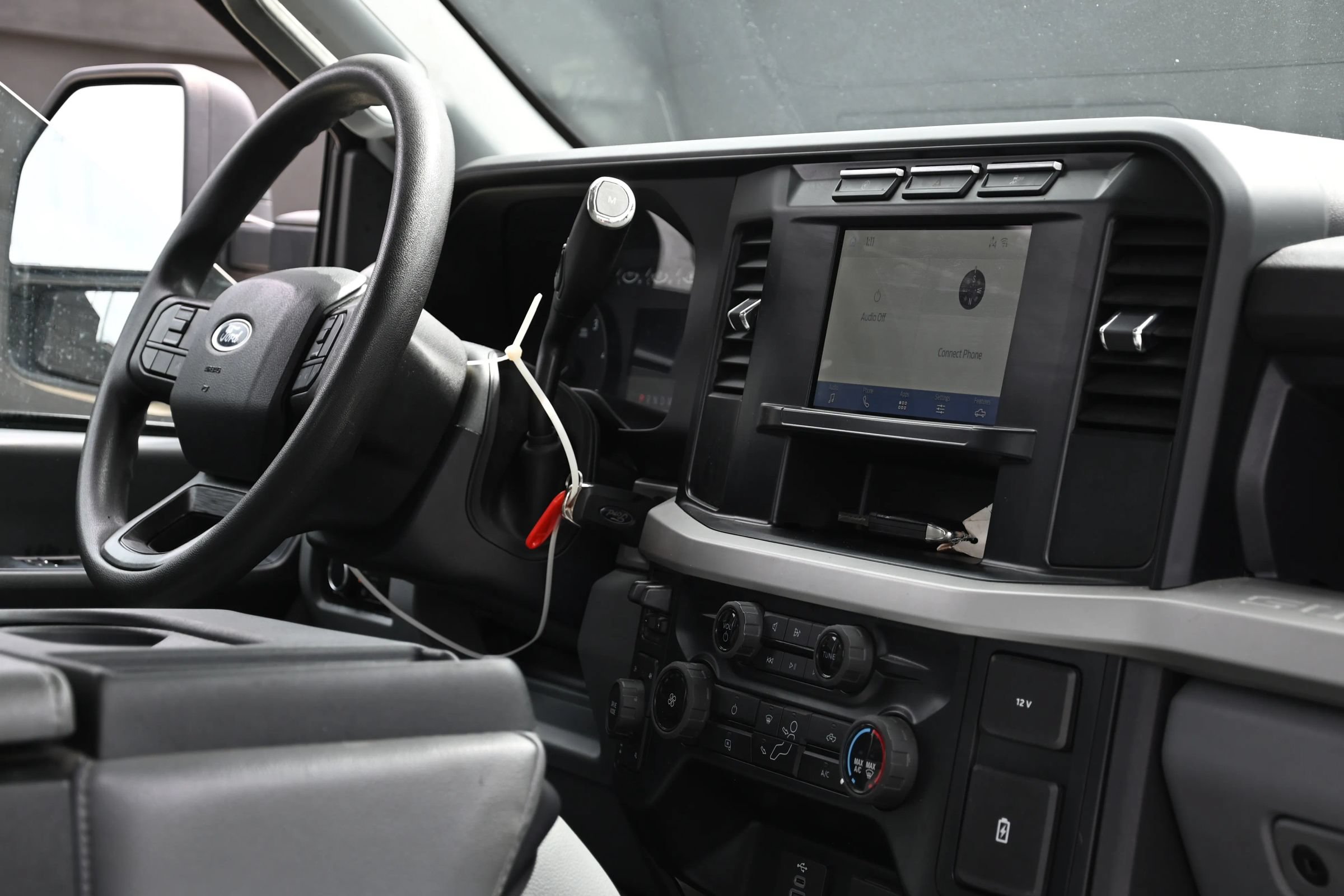Used 2023 Ford F250 XL AWD/4WD image 18