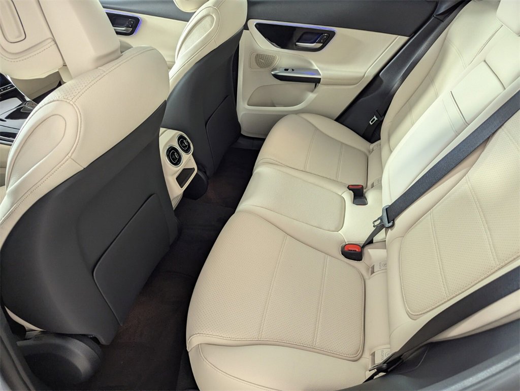 New 2026 Mercedes-Benz GLC 300 4MATIC image 11