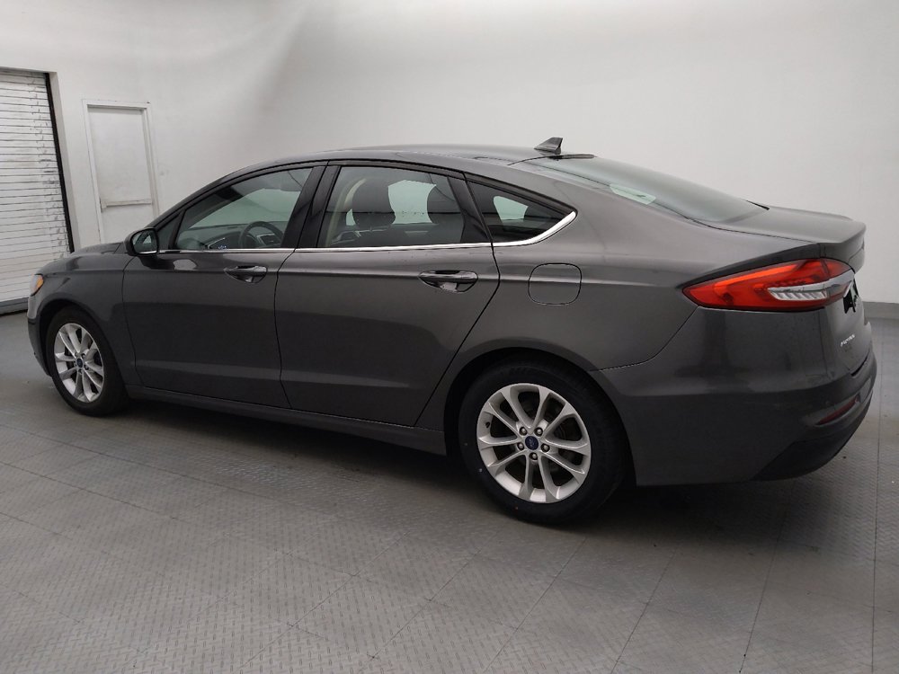 Used 2019 Ford Fusion SE FWD image 3