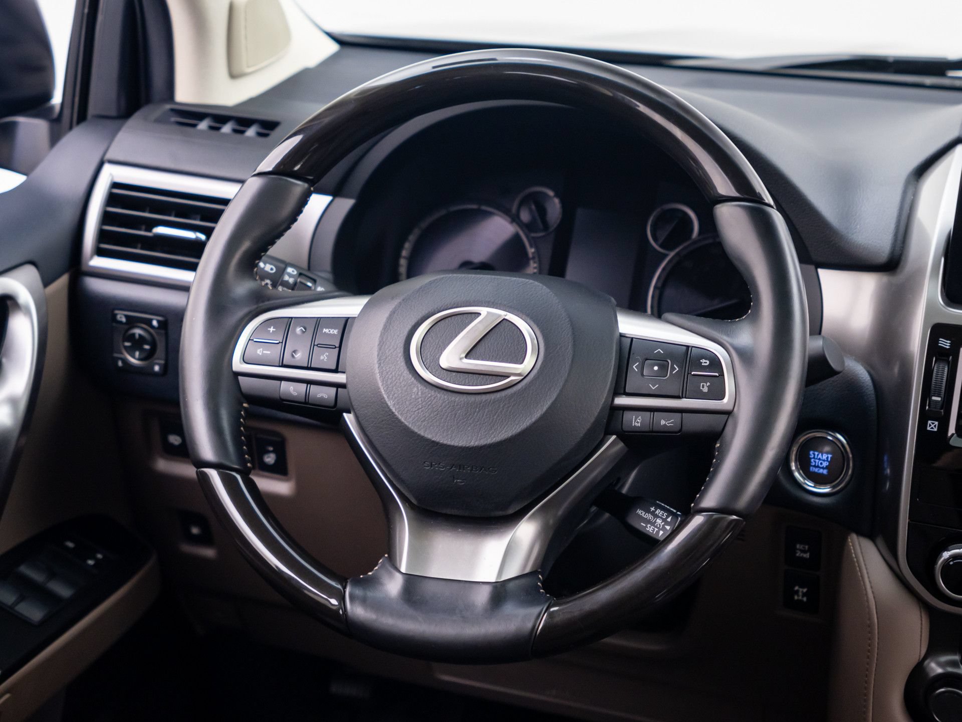 Used 2022 Lexus GX 460 Premium w/ Premium Package AWD/4WD image 11