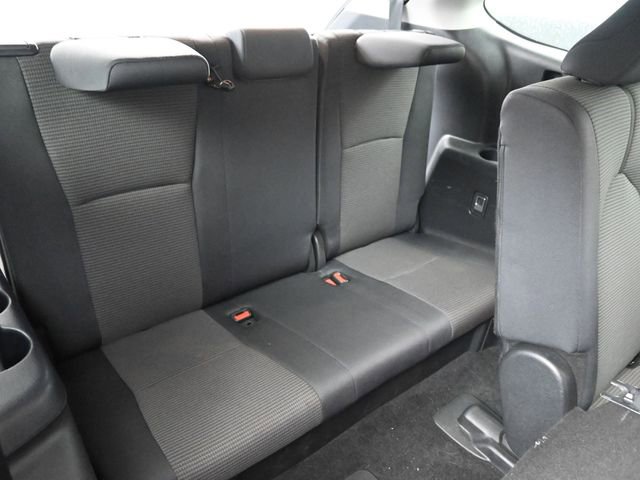 Used 2024 Toyota Highlander LE image 9