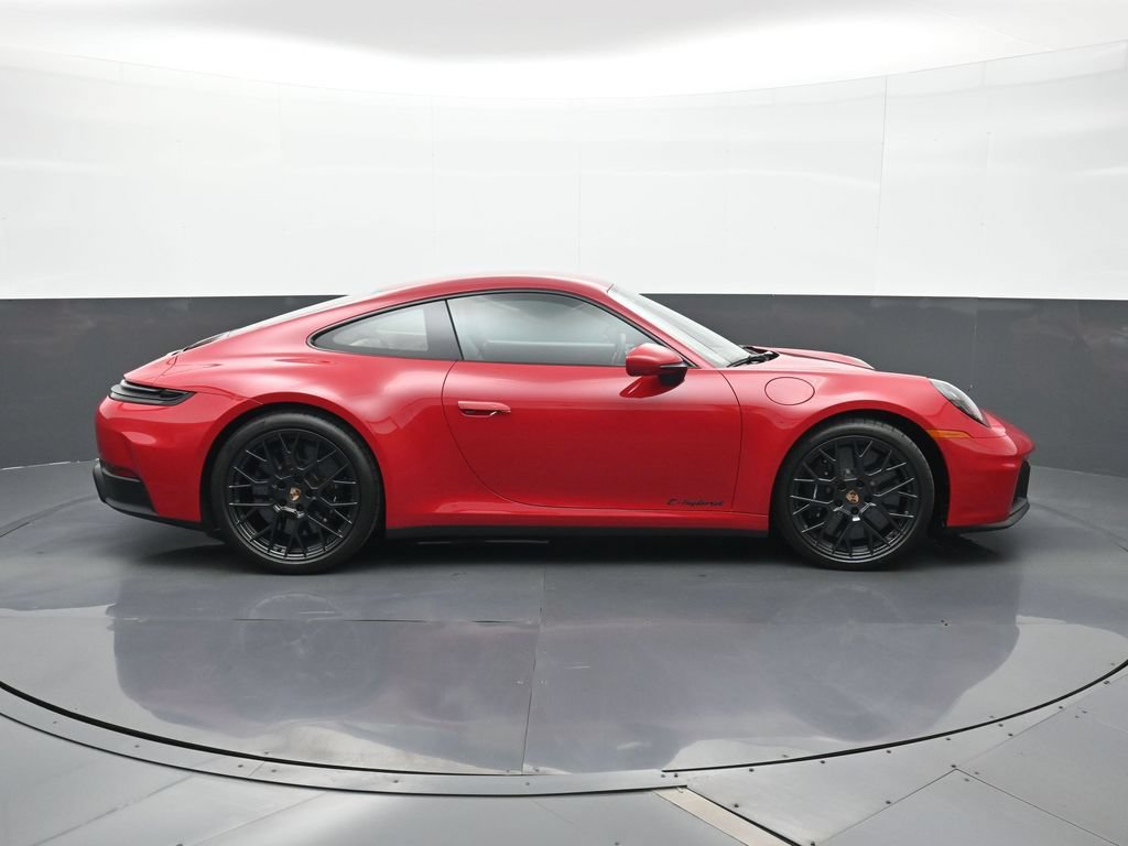 Certified 2026 Porsche 911 Carrera 4 GTS AWD/4WD image 18