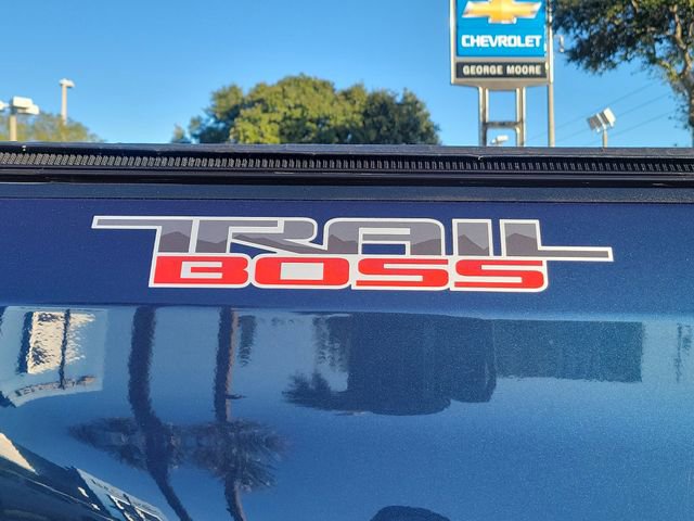 Used 2020 Chevrolet Silverado 1500 LT Trail Boss image 6