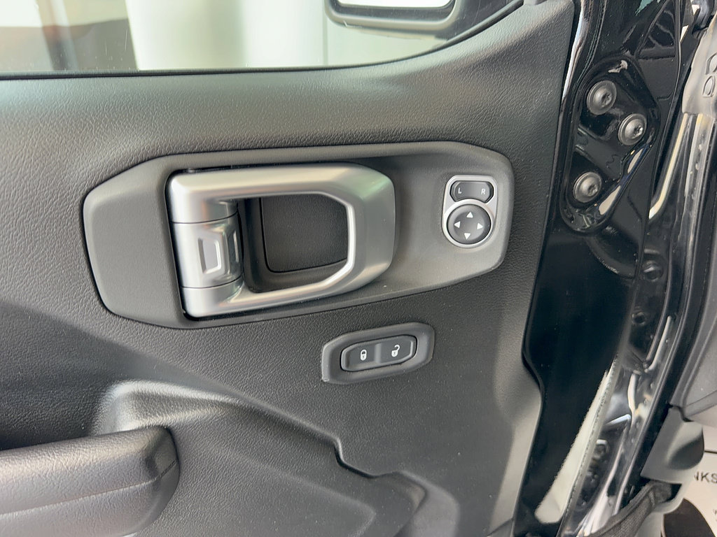 Used 2020 Jeep Wrangler Unlimited Sport AWD/4WD image 10