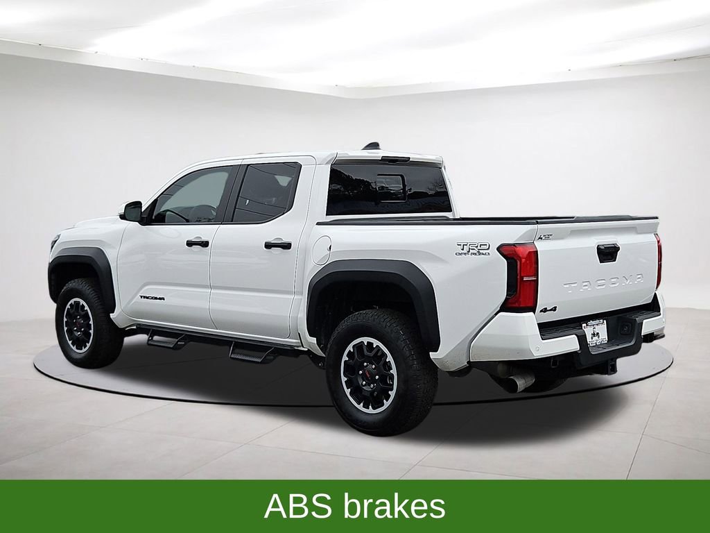 Used 2025 Toyota Tacoma TRD Off-Road image 5