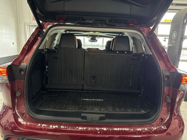 Used 2020 Toyota Highlander Limited image 27