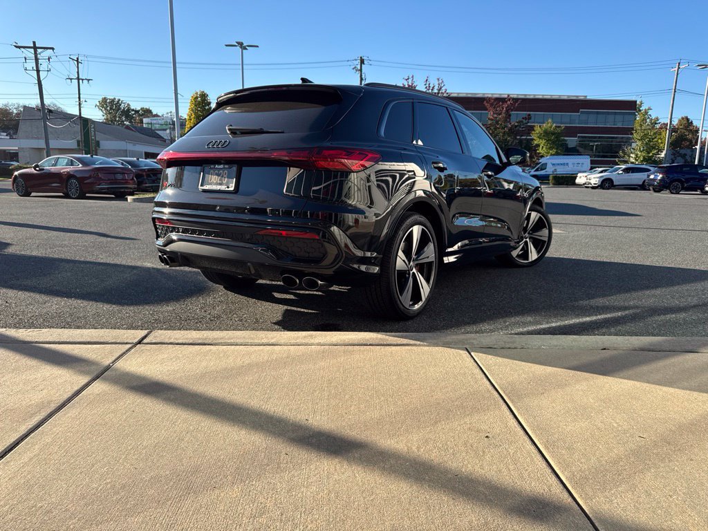 Used 2026 Audi SQ5 Prestige AWD/4WD image 2