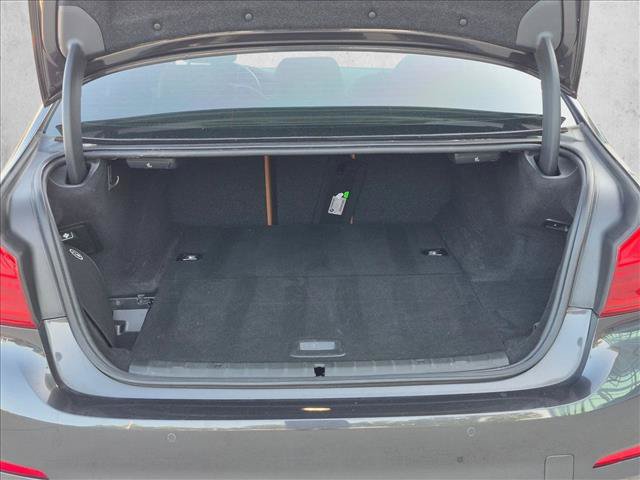 Used 2019 BMW 530e xDrive AWD/4WD image 6