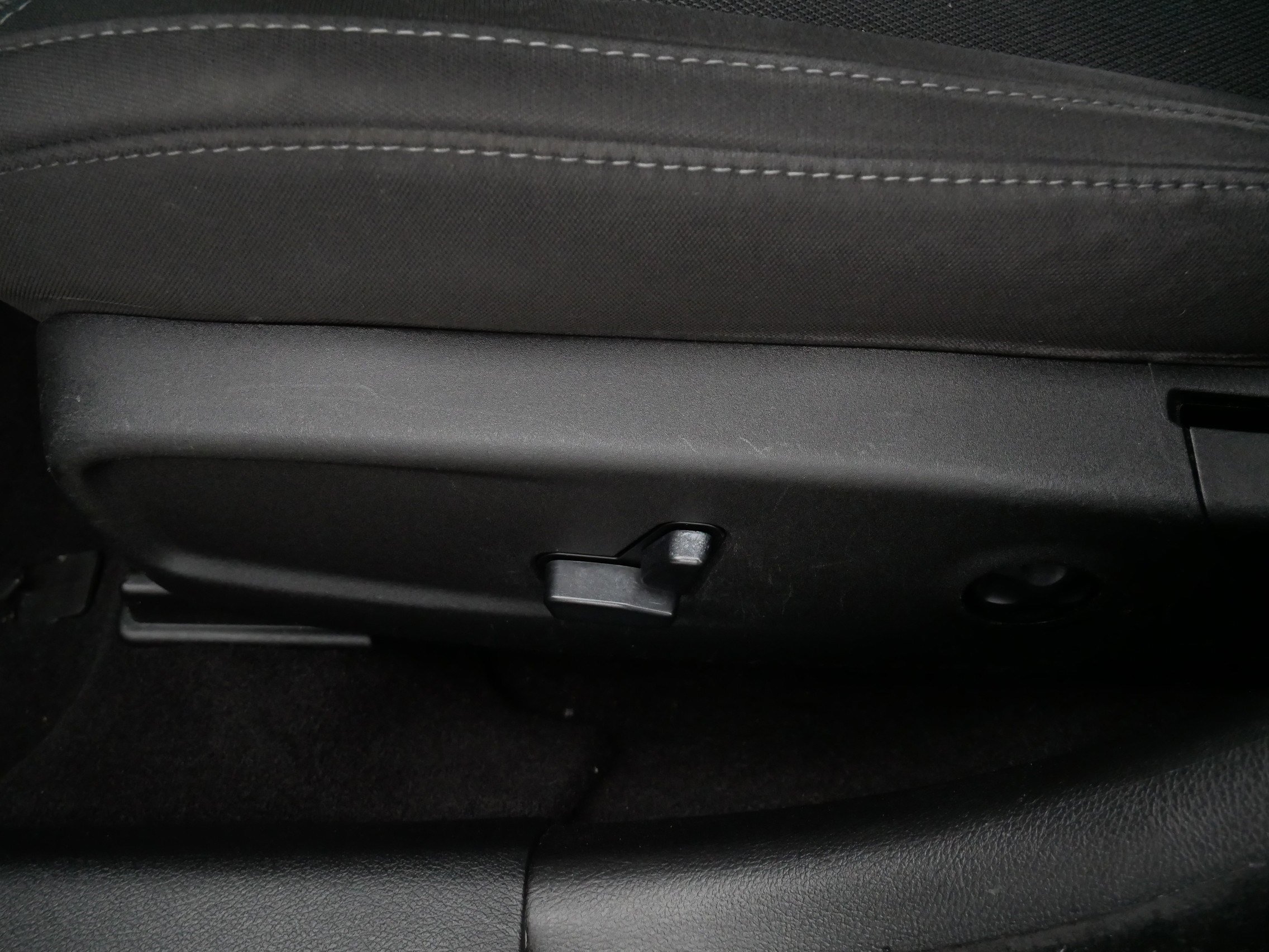 Used 2019 Dodge Charger SXT image 20