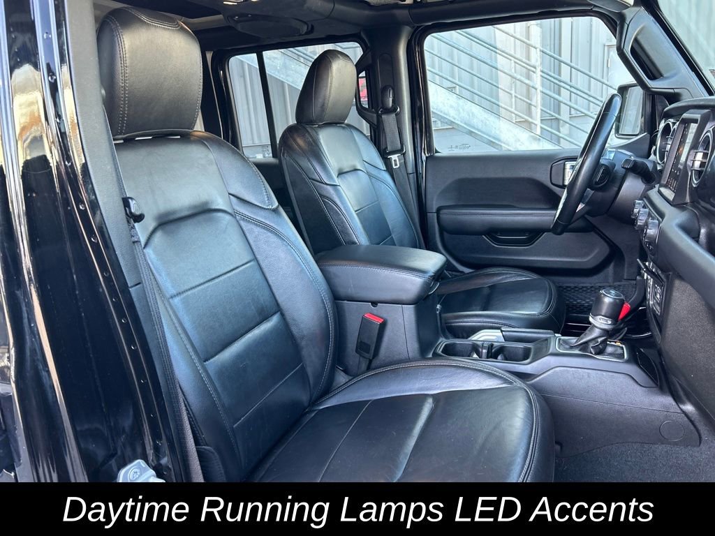 Used 2022 Jeep Wrangler Unlimited Sahara image 27