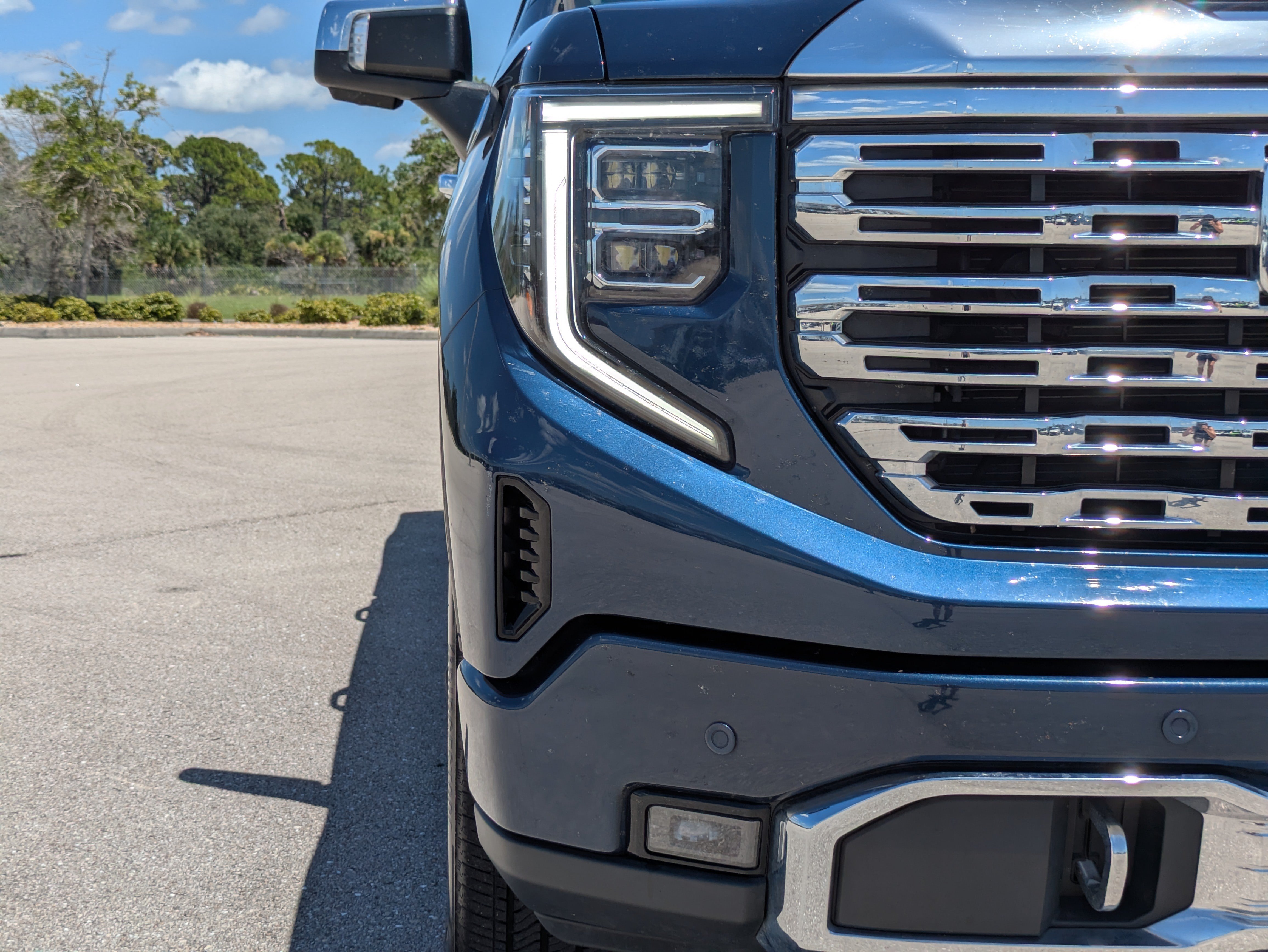 Used 2023 GMC Sierra 1500 Denali w/ Technology Package AWD/4WD image 10
