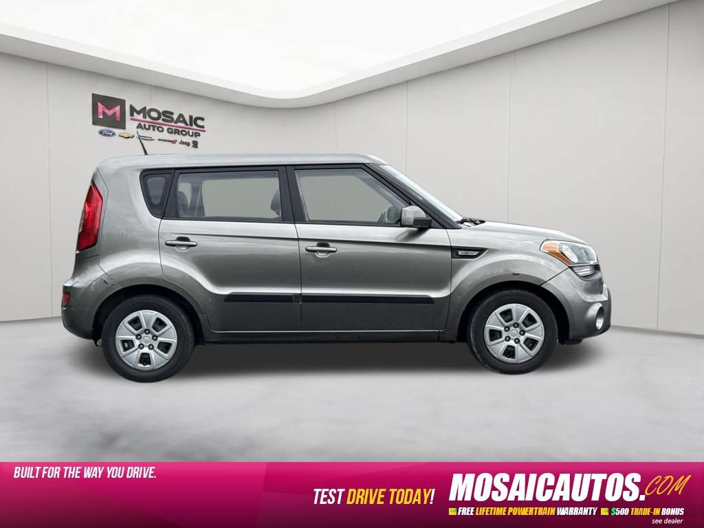 Used 2013 Kia Soul FWD image 8