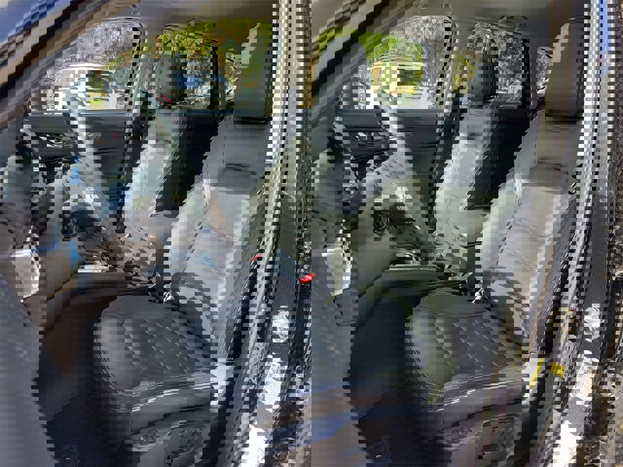 Used 2025 MAZDA CX-5 AWD 2.5 S w/ Preferred Package image 17