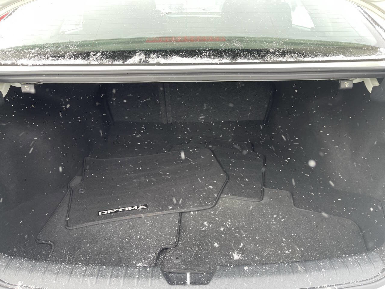 Used 2016 Kia Optima LX image 19