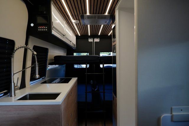 Used 2023 Mercedes-Benz Sprinter 2500 image 33