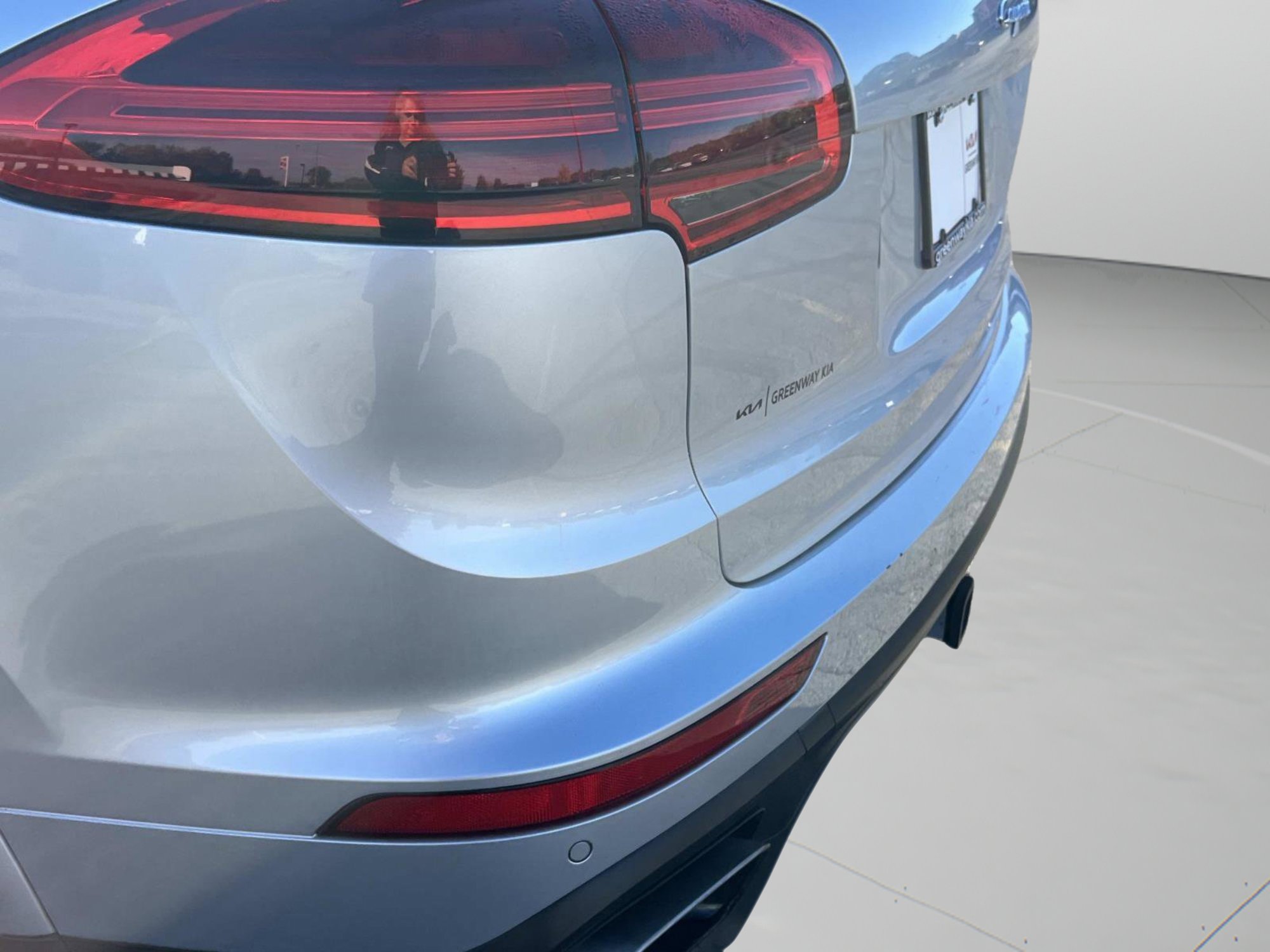 Used 2017 Porsche Cayenne Platinum Edition image 38