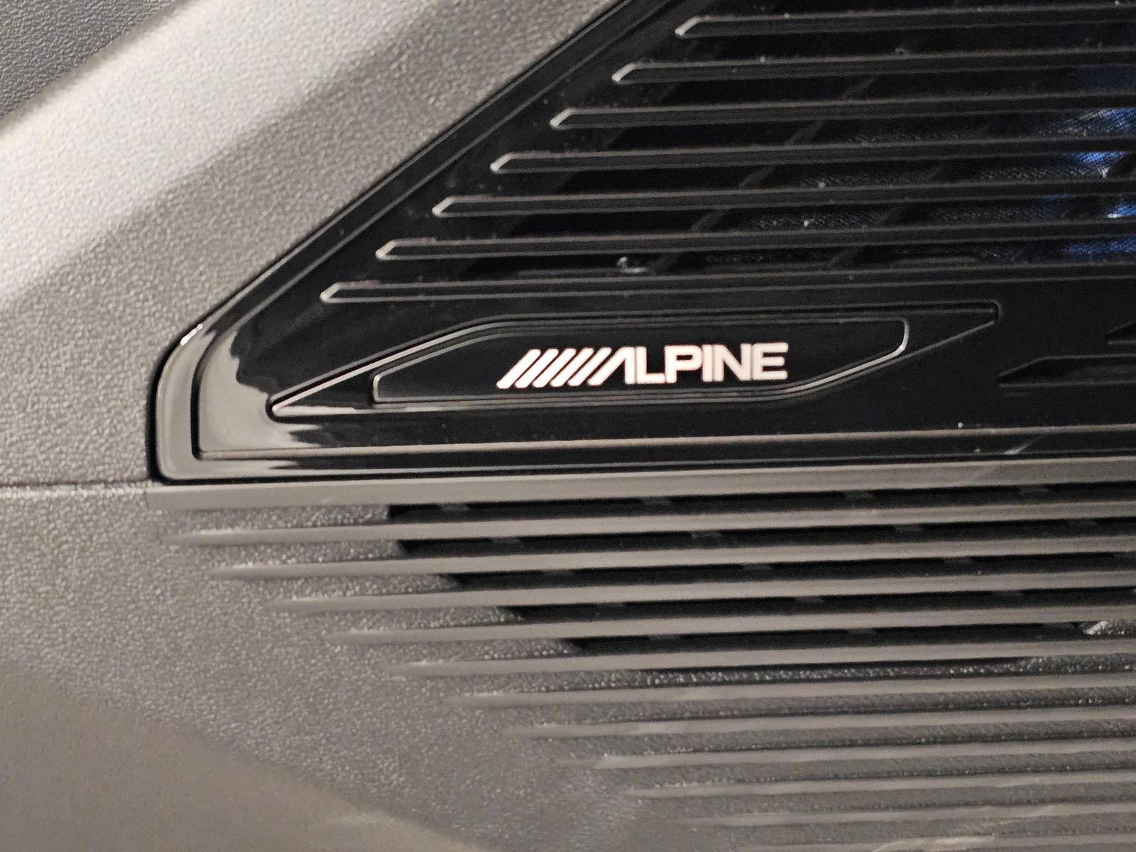 New 2026 Jeep Cherokee Laredo image 32