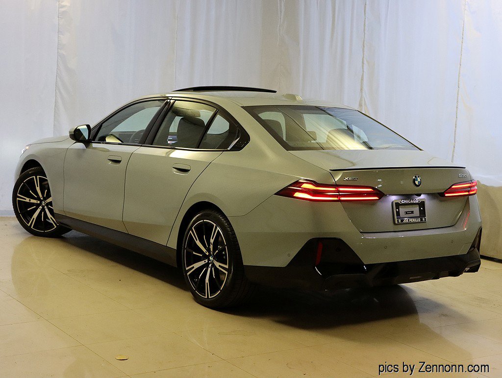 New 2026 BMW 530i xDrive w/ M Sport Package image 9