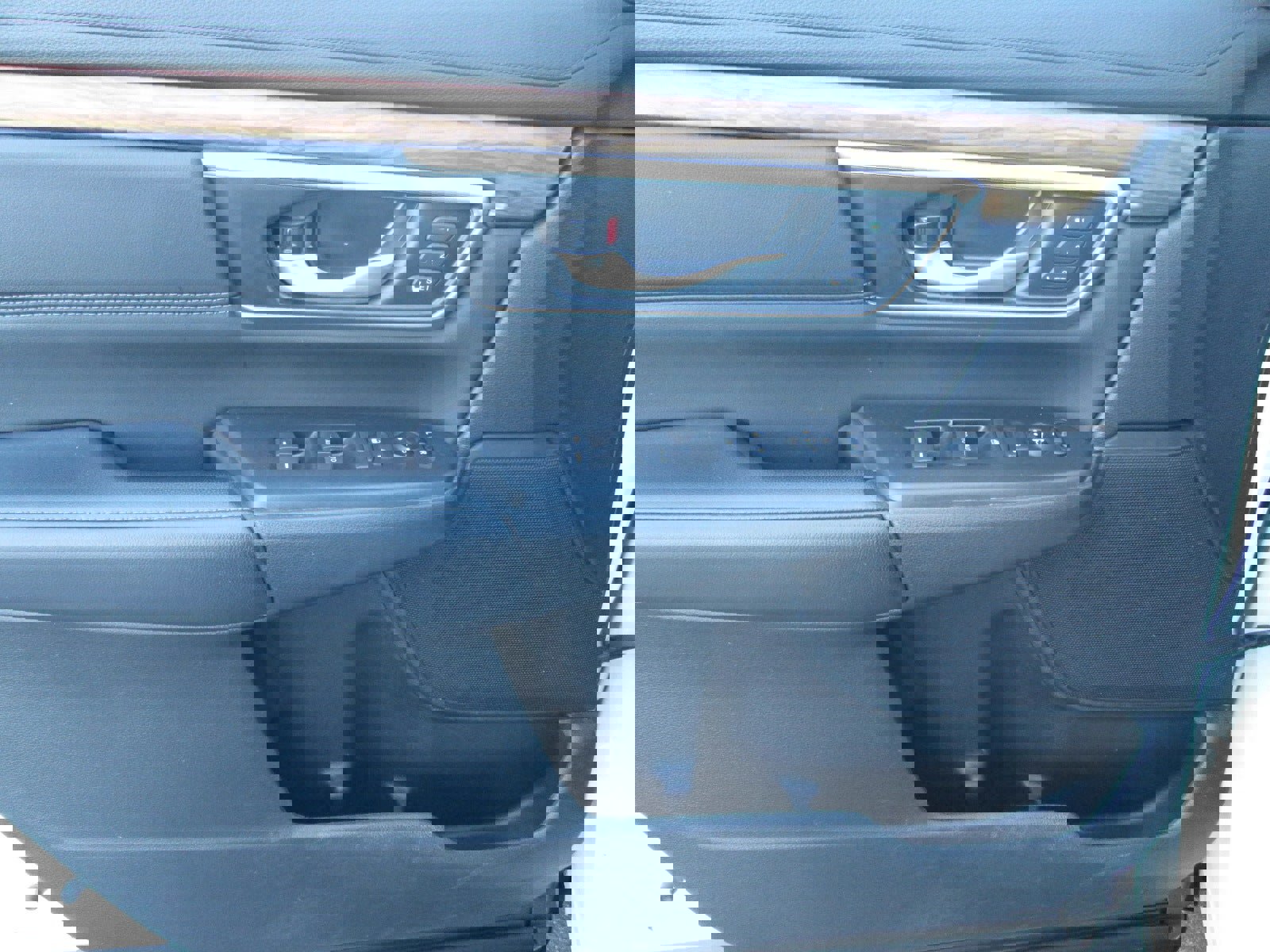 Used 2019 Honda CR-V EX-L image 10