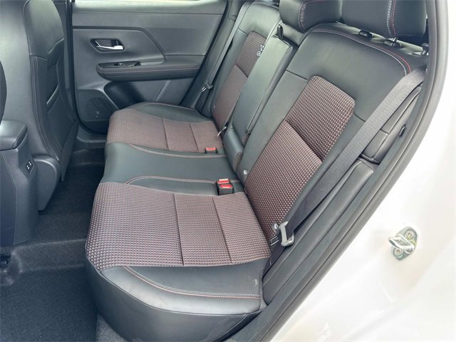 New 2025 Nissan Kicks SR image 15