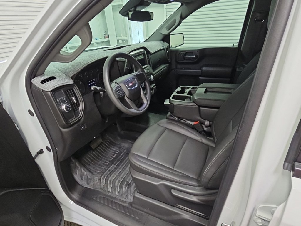 Certified 2025 GMC Sierra 1500 Pro w/ Pro Value Package RWD image 11
