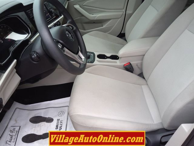 Used 2019 Volkswagen Jetta S w/ Driver Assistance Package image 18