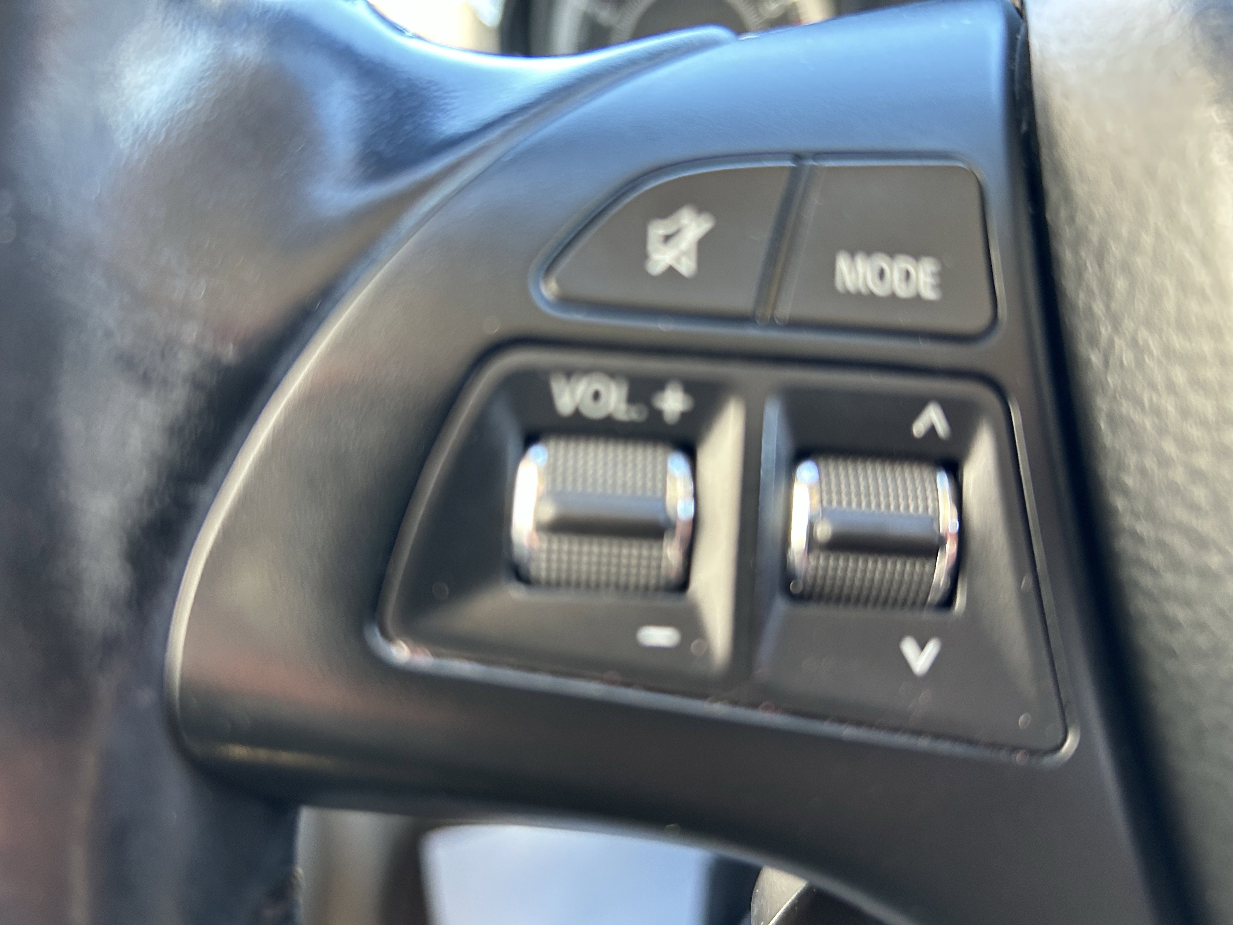 Used 2013 Suzuki Kizashi SE image 25