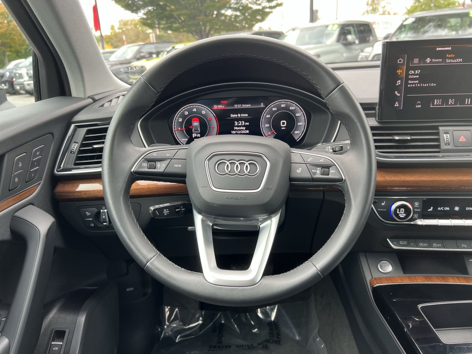 Used 2025 Audi Q5 2.0T Premium w/ Convenience Plus Package AWD/4WD image 16
