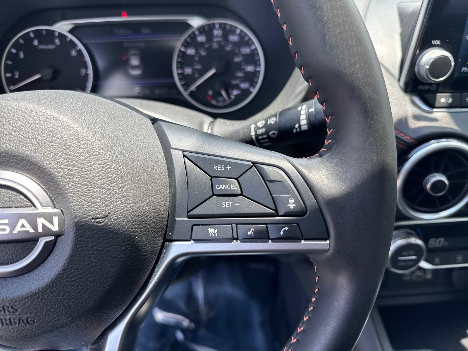Certified 2025 Nissan Sentra SR FWD image 26