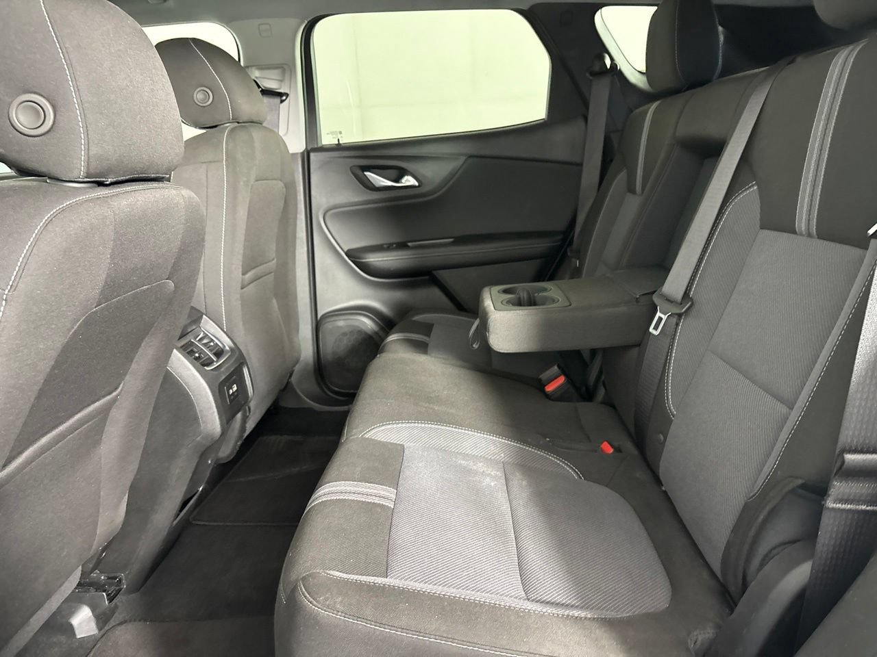 Used 2025 Chevrolet Blazer LT FWD image 22