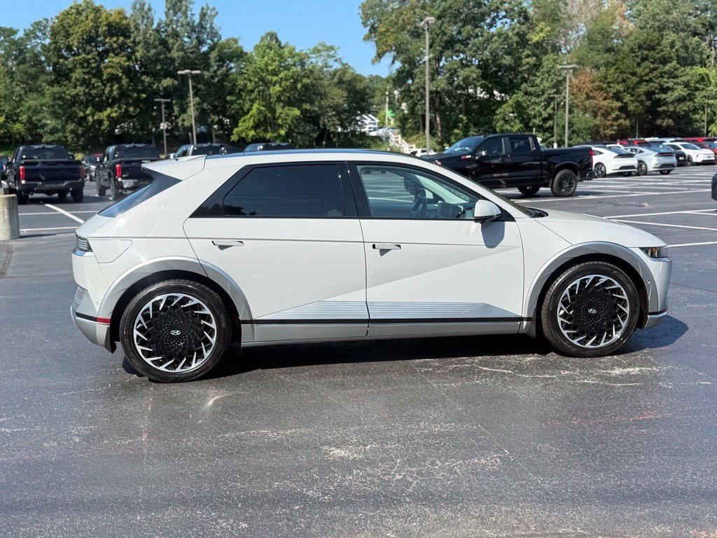 Used 2023 Hyundai Ioniq 5 Limited AWD/4WD image 10