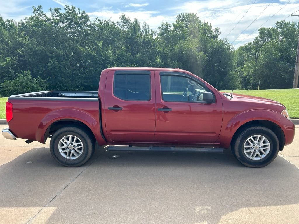 Used 2014 Nissan Frontier SV w/ SV Value Truck Package RWD image 6