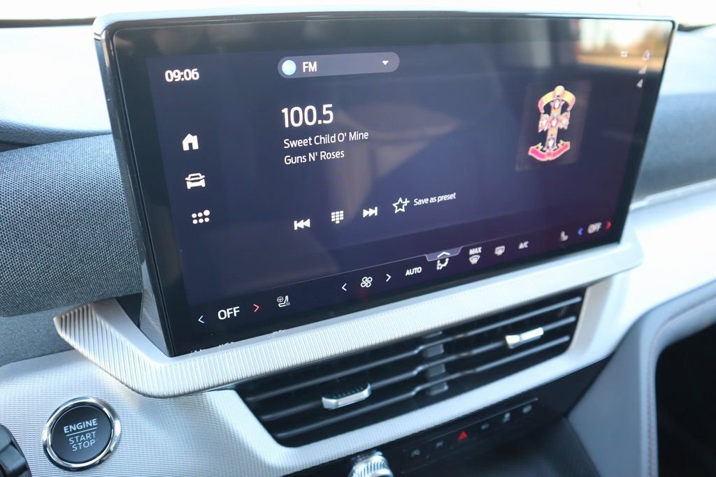 New 2026 Ford Explorer Active w/ Active Comfort Package image 5