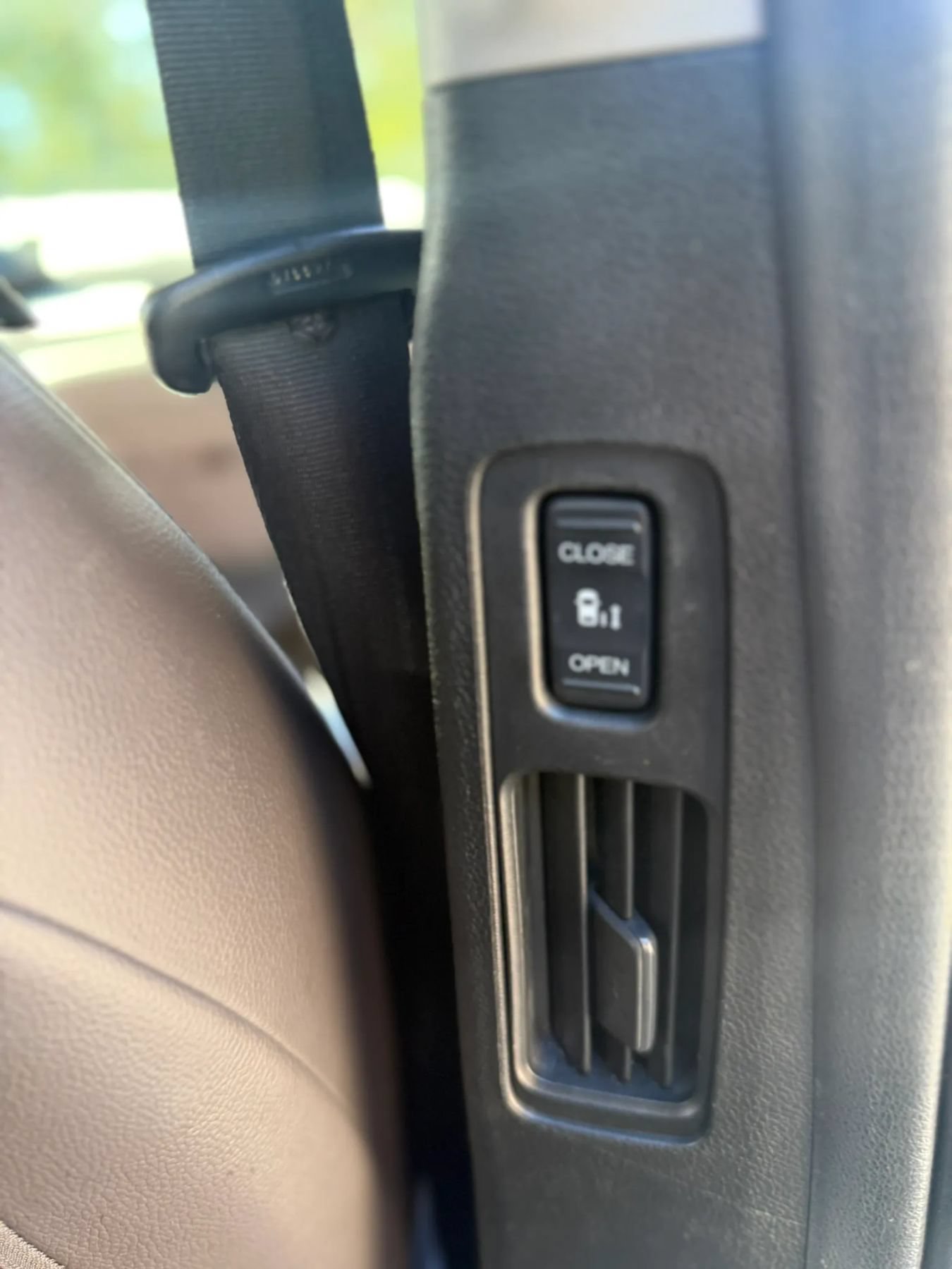 Used 2018 Honda Odyssey EX-L image 17