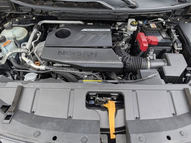 Used 2023 Nissan Rogue SV image 34