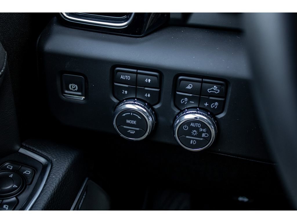 New 2026 GMC Sierra 3500 Denali w/ Denali Reserve Package image 38