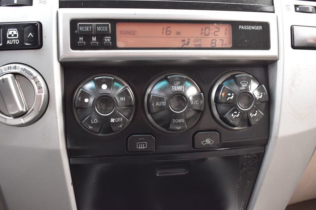 Used 2003 Toyota 4Runner SR5 AWD/4WD image 32