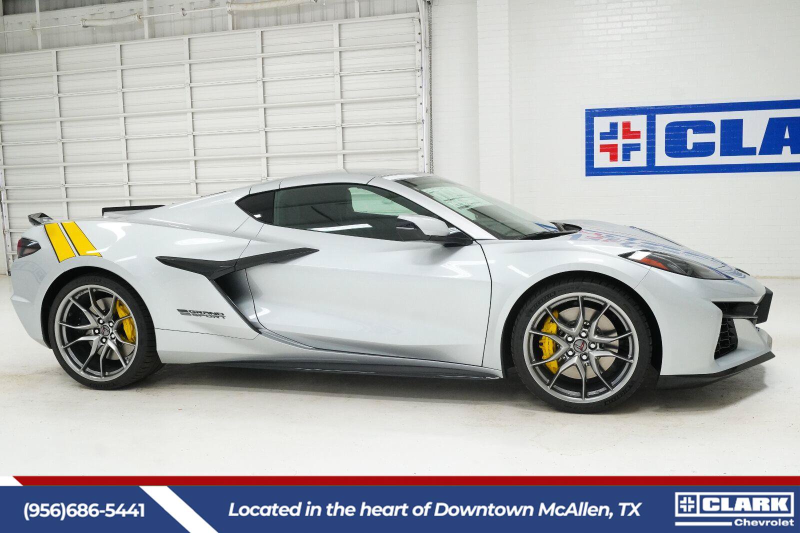 New 2027 Chevrolet Corvette Grand Sport w/ Z52 Sport Performance Package RWD image 5