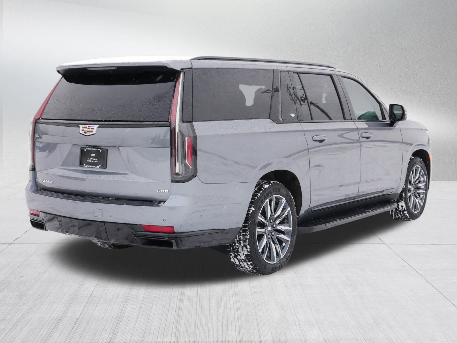 Used 2022 Cadillac Escalade ESV Sport w/ Touring Package image 6