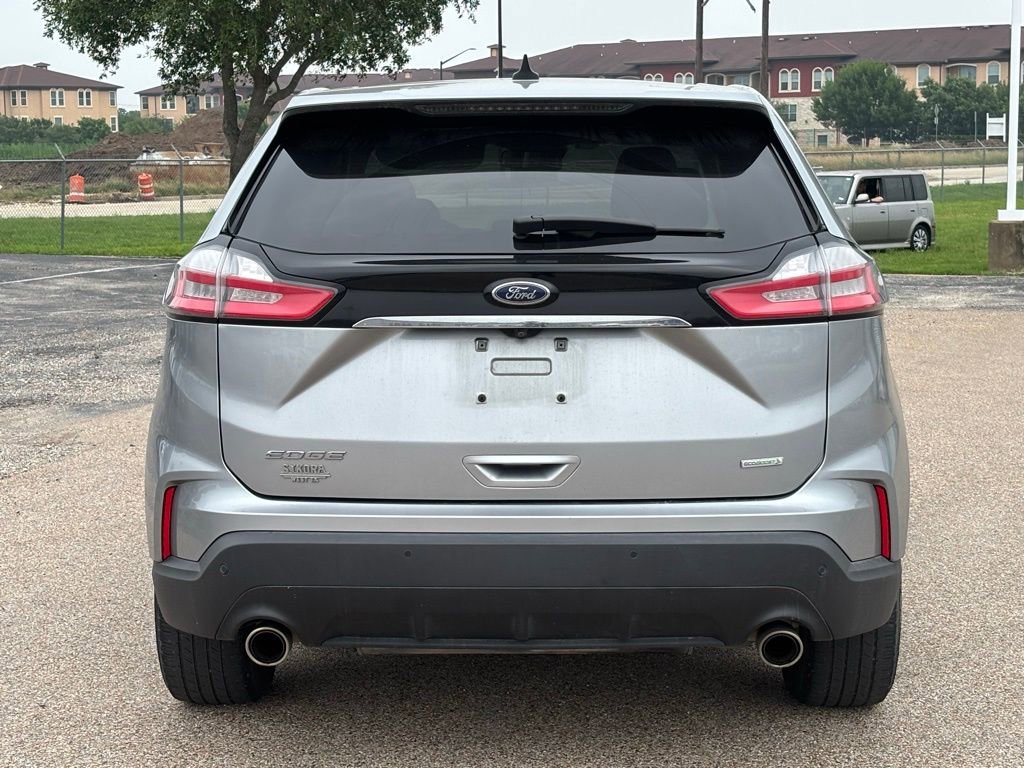 Used 2020 Ford Edge SE FWD image 5
