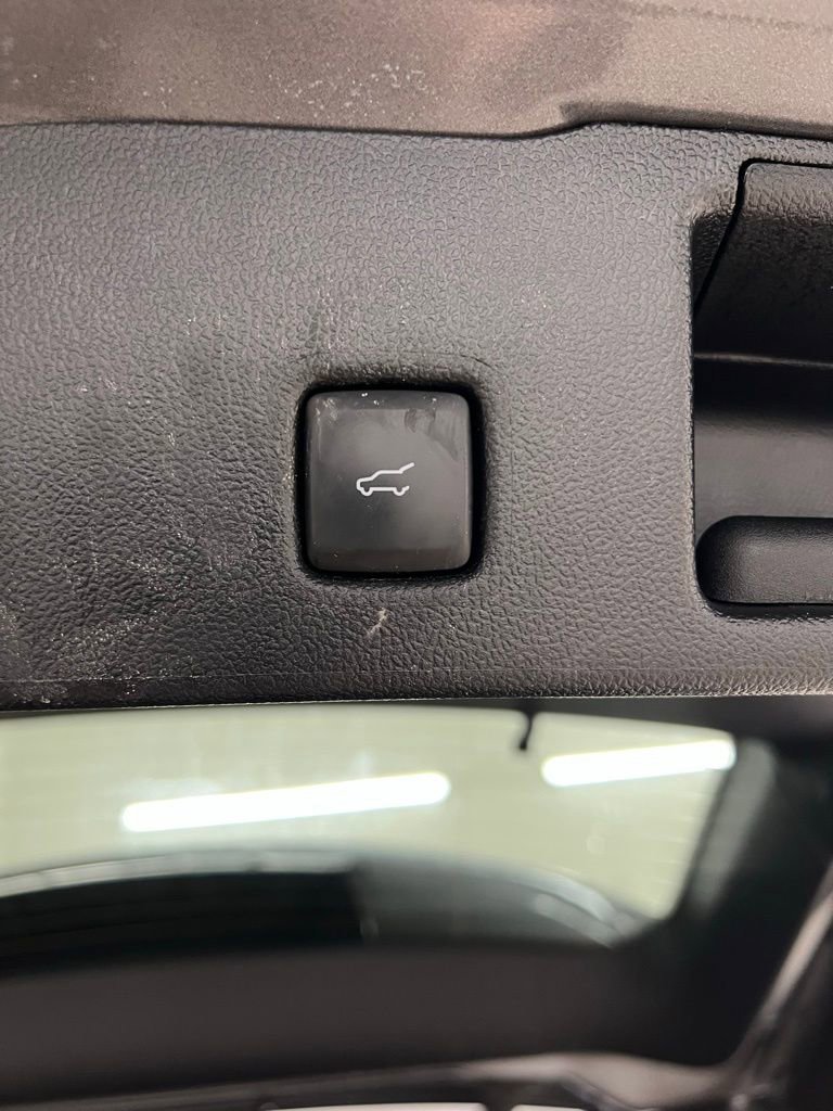 Used 2024 Ford Escape Platinum image 12