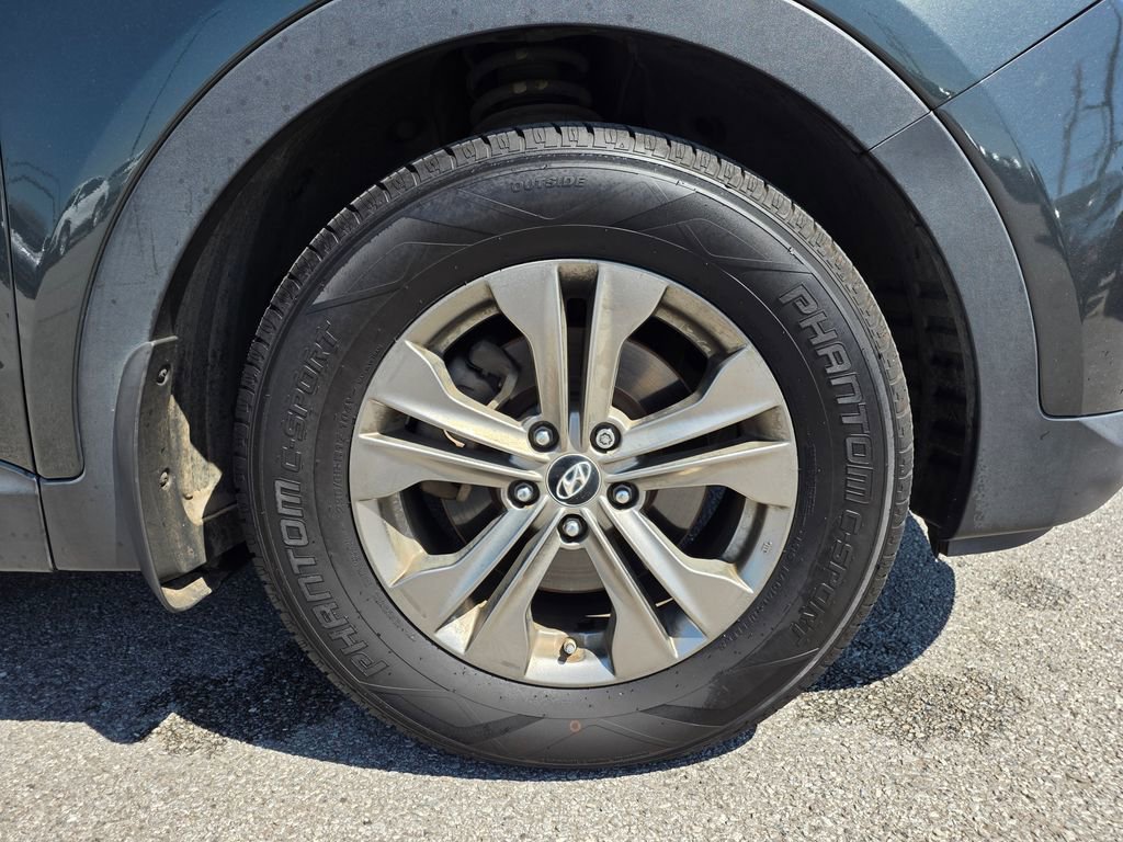 Used 2014 Hyundai Santa Fe Sport w/ Popular Equipment Package 02 image 31