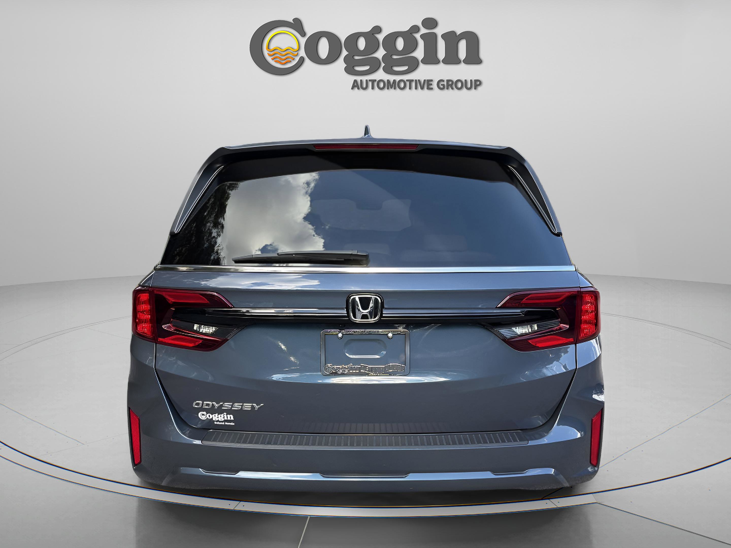 Certified 2025 Honda Odyssey EX-L image 4