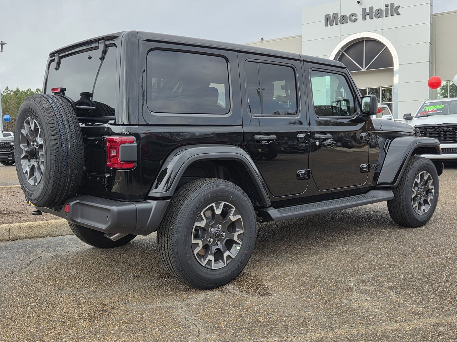 New 2026 Jeep Wrangler Unlimited Sahara image 4