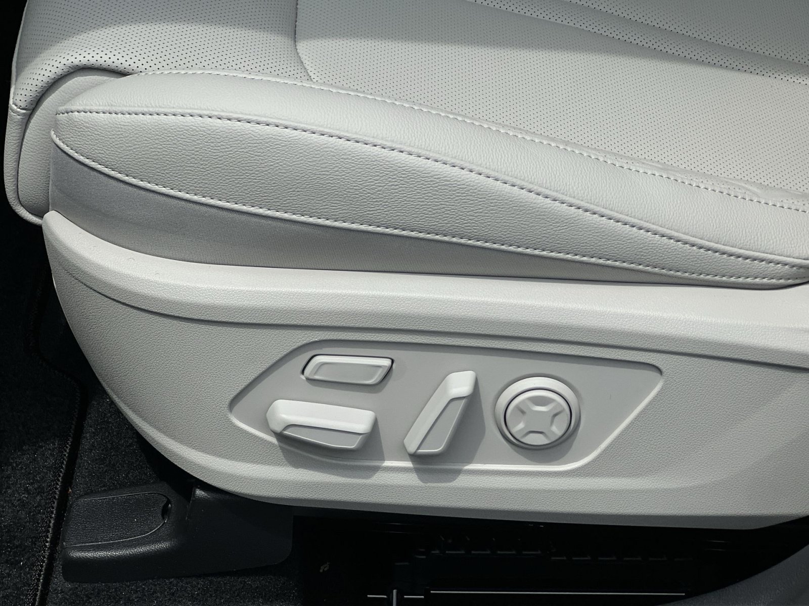 New 2026 Kia Sorento SX Prestige AWD/4WD image 19